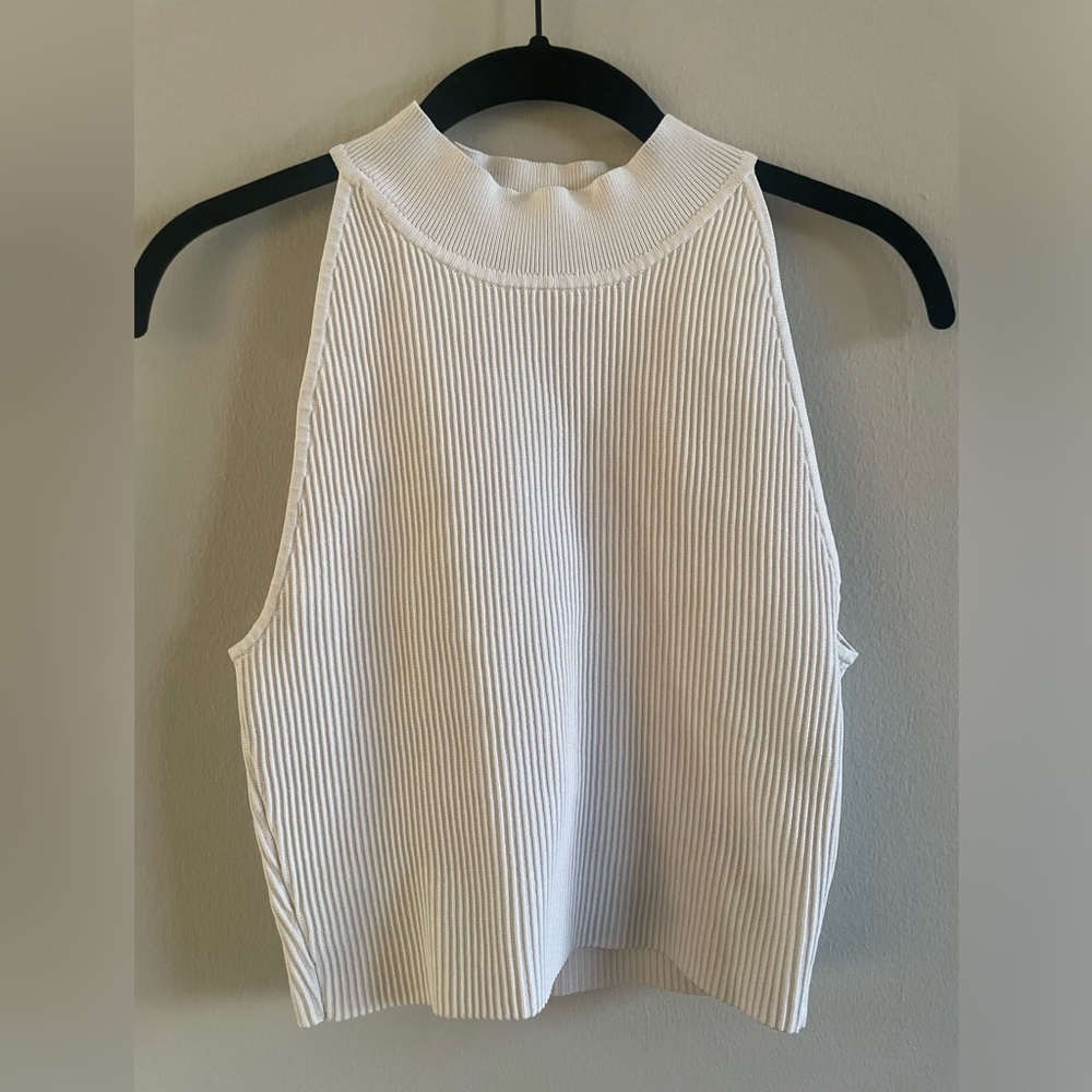 Aritzia Scult knit high next top in white | Sz M